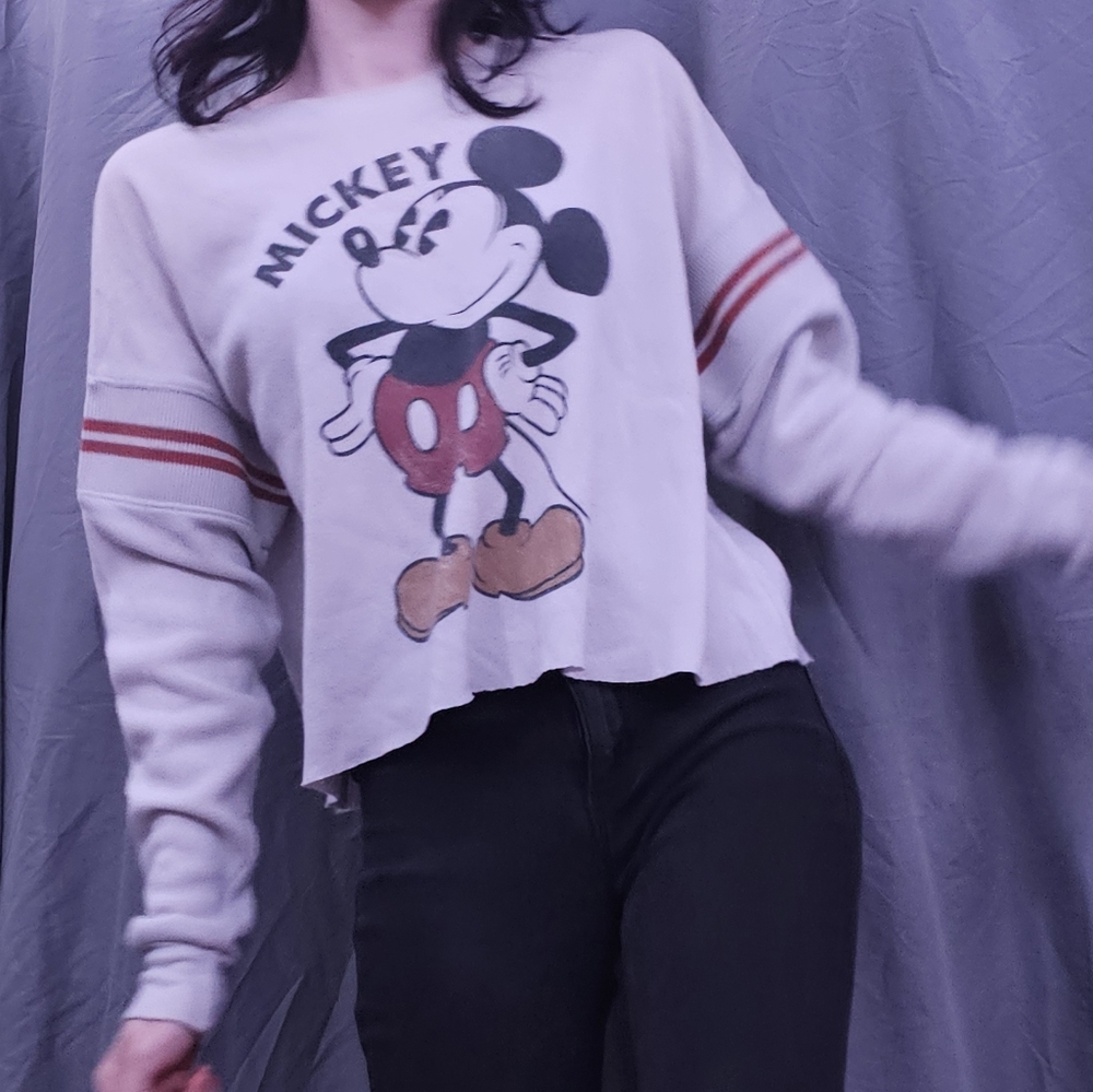 Small Mickey Mouse cropped disney sweater